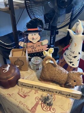 Autumn/Halloween Lot 8 Pieces